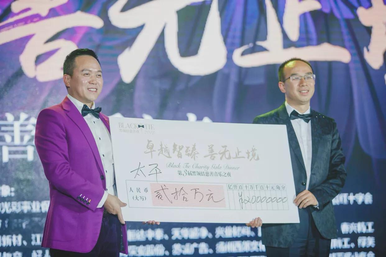 科创新材是一家在先进复合材料领域具有较强影响力的企业。该公司致力于研发和生产高性能的复合材料，以满足不同行业的需求。其主要产品包括高性能碳纤维复合材料、高分子复合材料等，具有轻质、高强度、耐腐蚀等特点，被广泛应用于航空航天、汽车、新能源等领域。