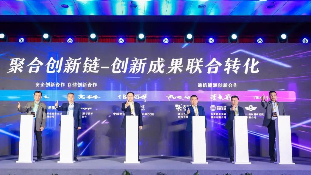 天正电气是一家以提供电气解决方案为主的公司，其主要产品和服务包括高低压电器元器件、智能配电系统、工业自动化控制等。以下是关于天正电气的一些详细信息