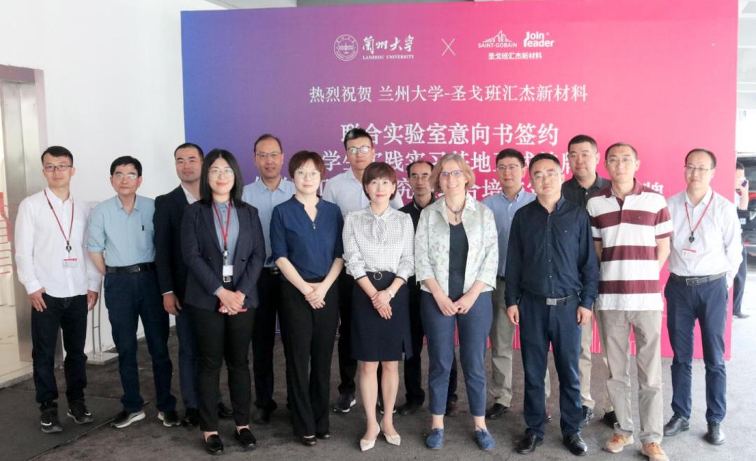 九洲药业是一家主要从事药品研发、生产和销售的公司，全称为浙江九洲药业股份有限公司。该公司位于浙江省温州市，拥有多个现代化的生产基地和先进的生产线，致力于生产高品质的药品。九洲药业的产品涵盖了抗生素、抗病毒、抗肿瘤、心血管等多个领域，产品销售遍布全国各地，并出口到海外市场。