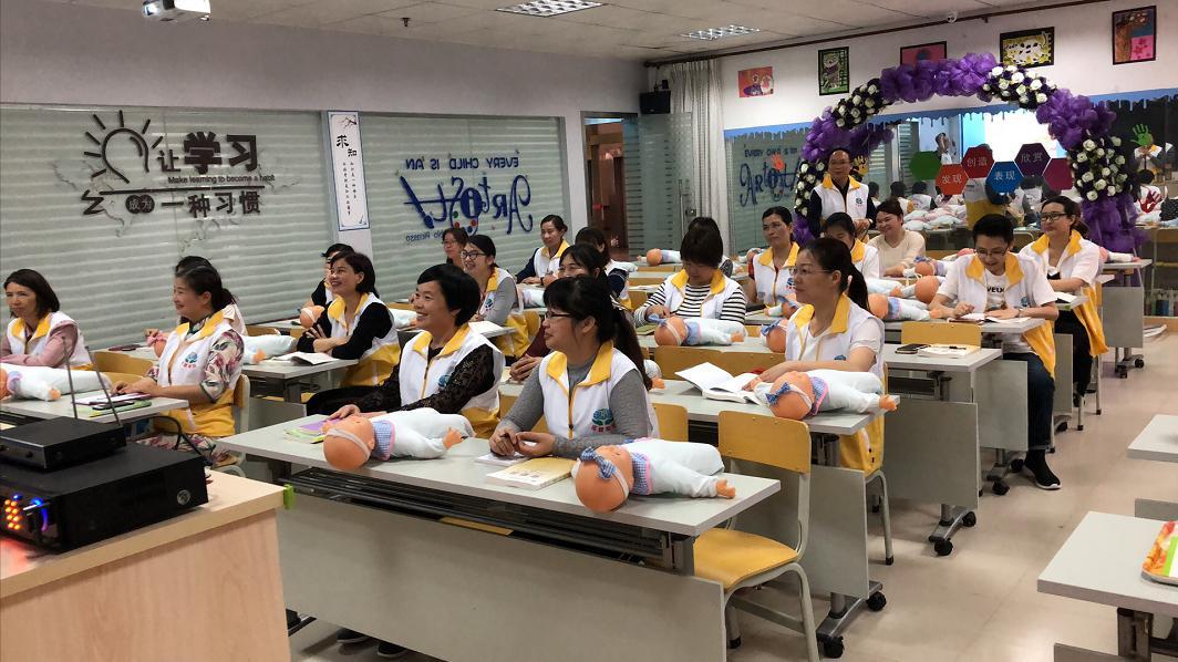 拓普集团全称是宁波拓普集团股份有限公司，它是一家在汽车零部件领域有着丰富经验的集团公司。以下是关于拓普集团的详细介绍