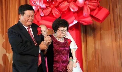 福耀玻璃，汽车玻璃领域的领先供应商，全球生产与服务的卓越品牌