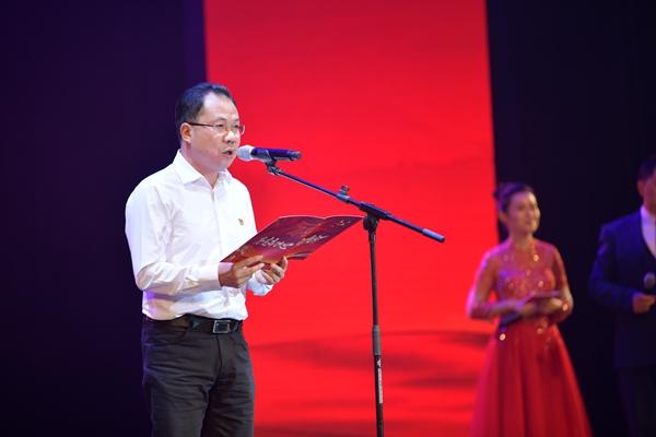 涪陵电力是重庆市涪陵电力实业（集团）有限公司的简称，位于重庆市涪陵区。该公司是国家电网公司下属的省级电力公司，主要负责重庆市涪陵区的电力供应和管理工作。该公司的主营业务包括电力供应、电力工程设计安装、电力技术服务等。此外，该公司还致力于新能源技术的研发和推广，积极参与新能源项目的建设和运营。