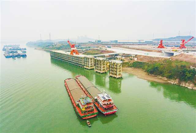 重庆港，长江上游的枢纽港口与内陆开放的重要引擎