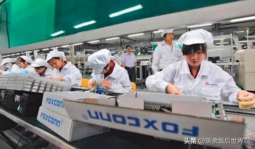 华升股份有限公司是一家主要从事智能装备制造的企业，成立于上世纪七十年代，总部位于浙江省温州市。该公司拥有多个子公司和分公司，致力于为客户提供智能化、高端化、系统化的解决方案和服务。其主要产品包括数控车床系列、工业机器人系列等高端智能装备产品。经过多年的发展，华升股份已经具备了较强的研发能力和技术创新能力，并拥有多项专利技术和自主知识产权。此外，该公司还注重企业文化建设和社会责任履行，积极参与公益事业和慈善事业。