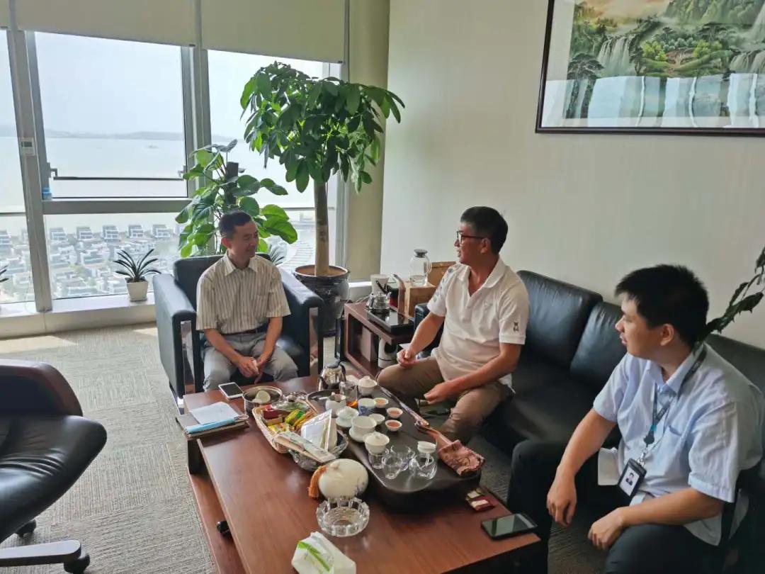 建发股份公司是一家在供应链运营和房地产开发领域具有重要地位的大型企业。以下是关于建发股份的详细介绍