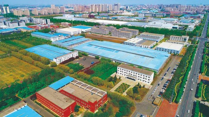 长春一东可以指多个不同的地方或事物，以下是其中两个可能的解释