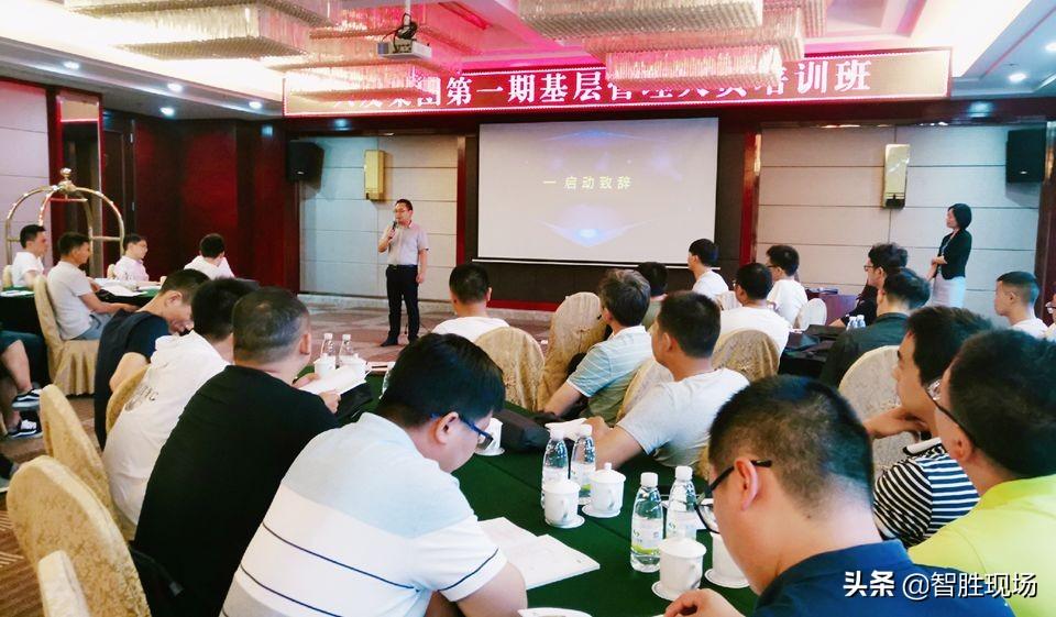 兴发集团，精细化磷化工领域的龙头企业，多元化发展实力强大，致力于产业转型升级与高质量发展。