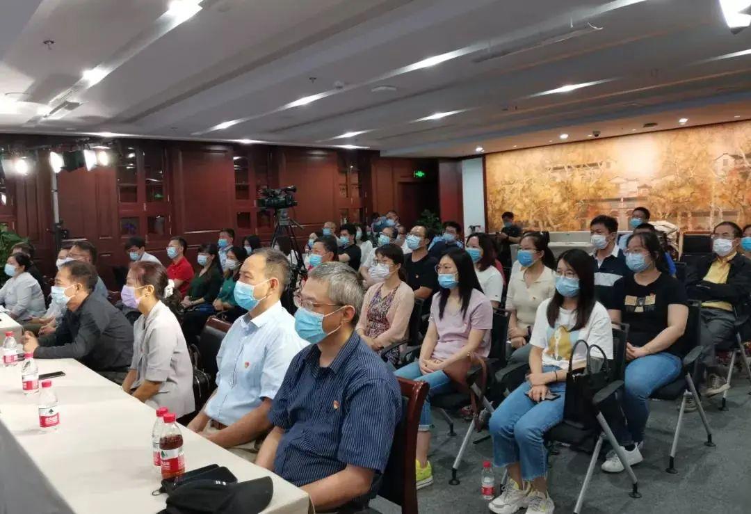 关于经纬股份，存在两种可能的情况
