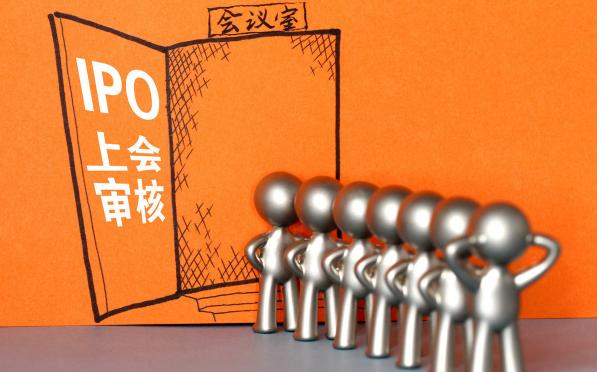嘉曼服饰是一家服饰设计与销售的公司，旗下拥有包括电子商务业务在内的多个业务板块。该公司致力于服饰文化的传播与推广，注重服饰的品质与设计，追求时尚潮流与品牌价值的完美结合。其主要业务包括以下几个方面