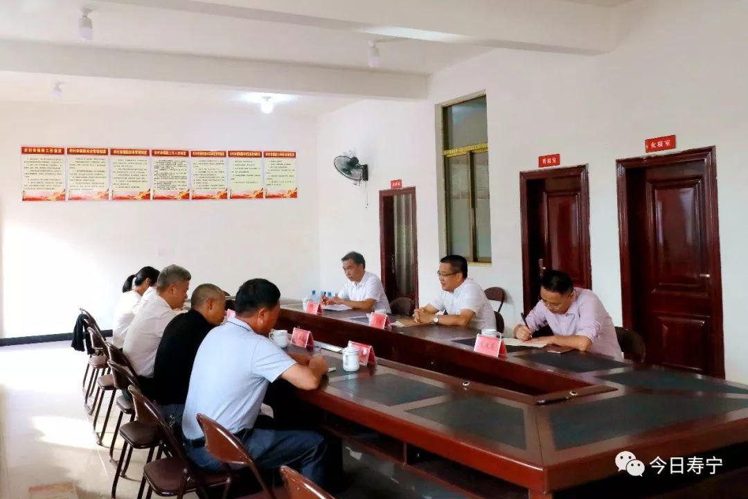 万顺新材是一家主营印刷材料的企业，主要产品包括纸基材料、铝箔基材等。以下是关于万顺新材的详细介绍