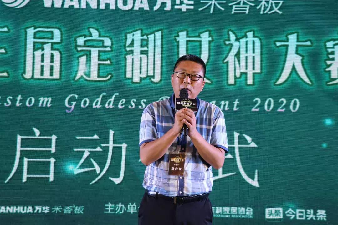 弘亚数控是一家专注于数控技术研究和开发的公司，其主要业务包括数控设备的研发、生产和销售。该公司致力于为客户提供高效、精准的数控解决方案，以满足不同行业和领域的需求。