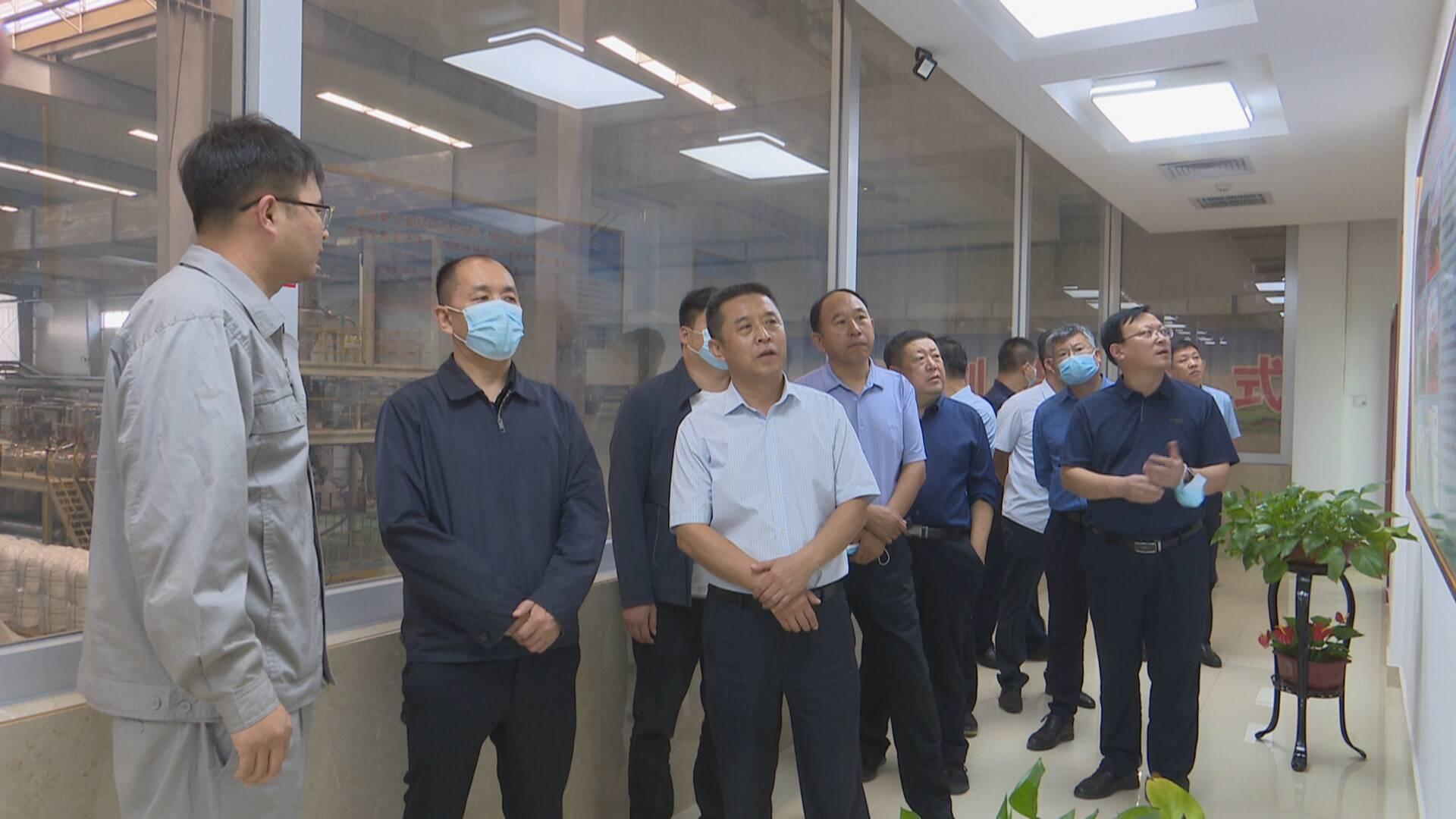 万润科技是一家主要从事精细化工产品的研发、生产和销售的公司。以下是关于万润科技的详细介绍