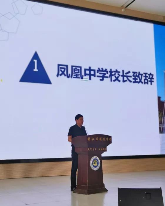 大连电瓷避雷器有限公司，避雷器产品领先企业，专注瓷绝缘子及避雷器四十余年