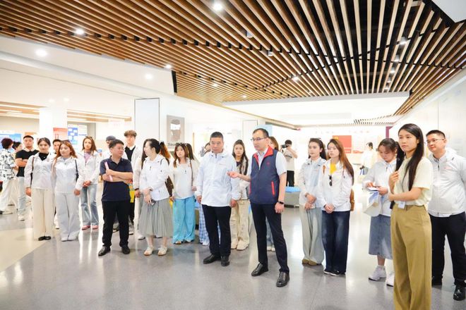 升达可能指的是多个不同的概念或实体，具体含义需要根据上下文来确定。