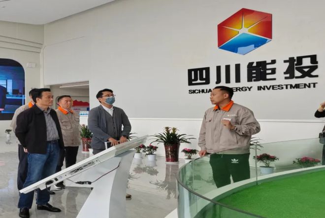 川能动力，新能源综合服务的领先者，涵盖发电、储能及充电桩等领域